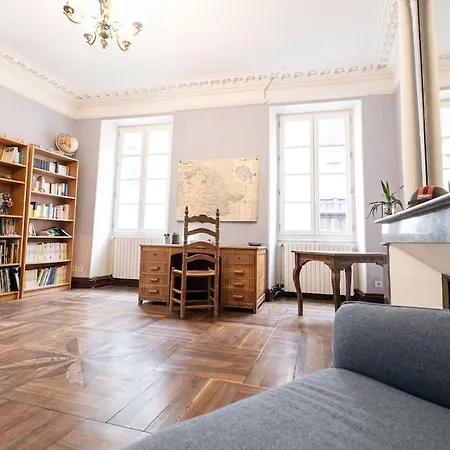 Dom wakacyjny Superbe Maison De Maitre Avec Terrasse Et Jardin *